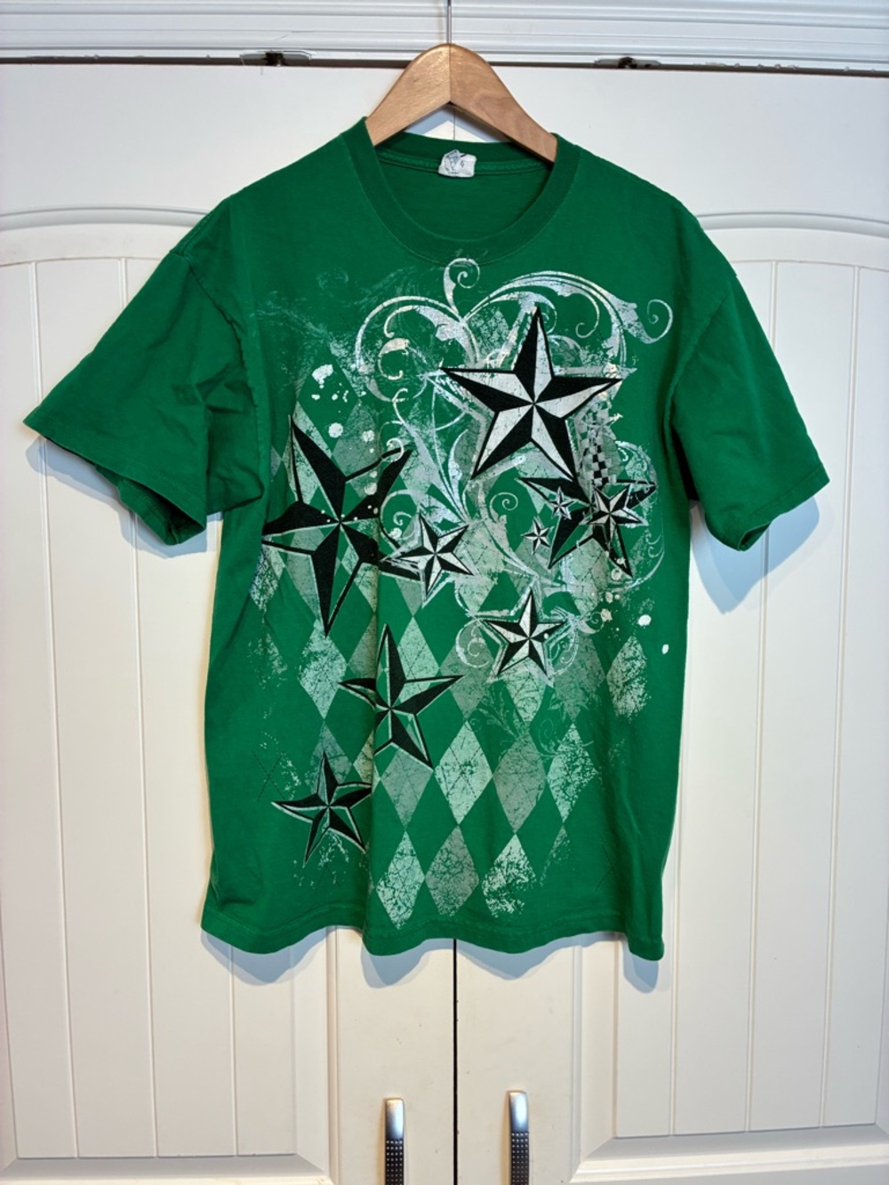 Magnum Green Short Sleeve Star Graphic Tee Size L